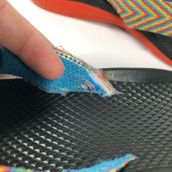 Chacos Flip Vibe EcoThread Flip Flops Thong Sandals Rainbow Chevron Size 7 - Picture 9 of 10